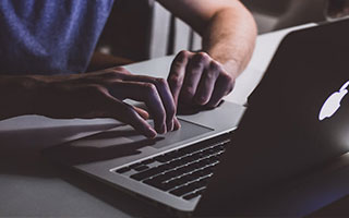 九游娱乐官方平台-霍特·巴雷特：全黑队战略部署的核心球员，控场能力堪称一绝，霍雷巴格顿